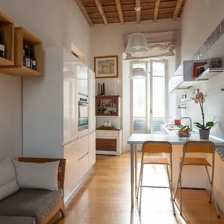 Piazza Costaguti By Onefinestay * 로마